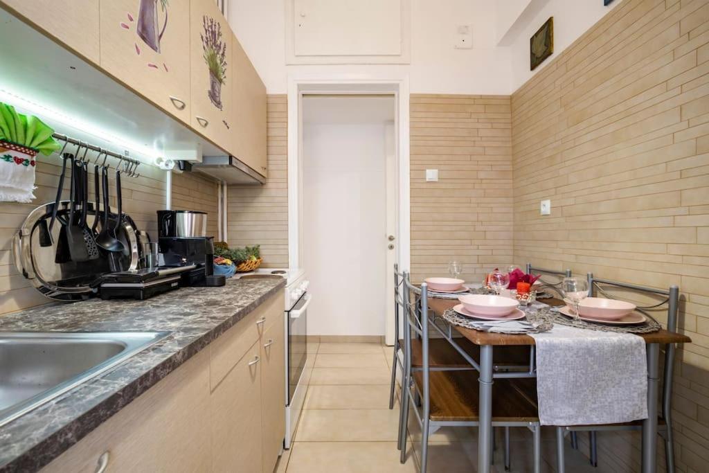 Athens Paradise Cozy 53 Sqm Apartament Near To Metro Eksteriør bilde