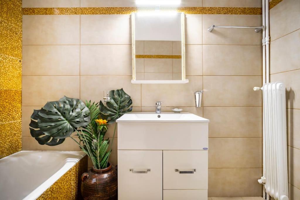 Athens Paradise Cozy 53 Sqm Apartament Near To Metro Eksteriør bilde